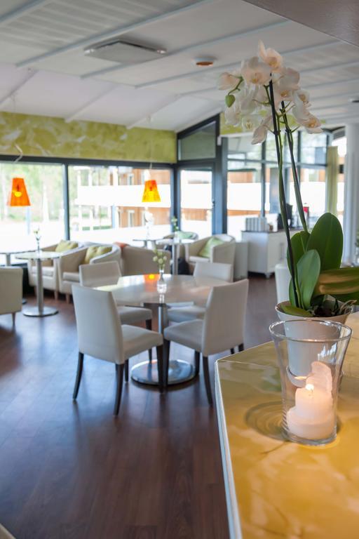 First Hotel Lindoe Park Vallentuna Eksteriør bilde