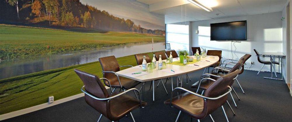 First Hotel Lindoe Park Vallentuna Eksteriør bilde