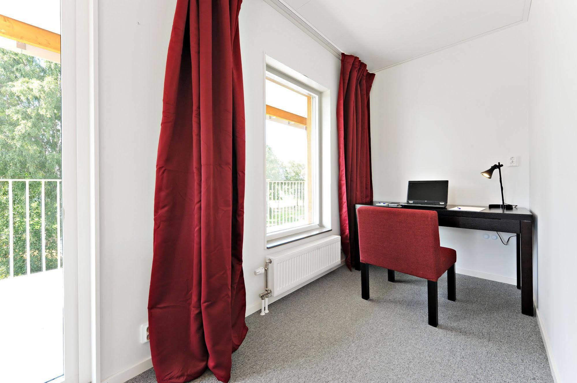 First Hotel Lindoe Park Vallentuna Eksteriør bilde
