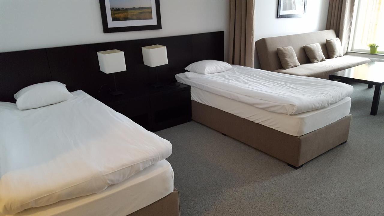 First Hotel Lindoe Park Vallentuna Eksteriør bilde